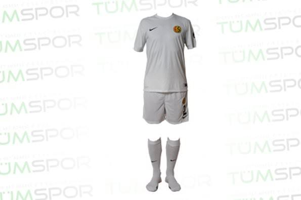 <p><strong>ESKİŞEHİRSPOR<br />
<br />
​​</strong>​DIŞ SAHA</p>
