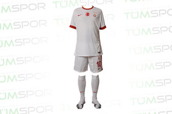 <p><strong>GALATASARAY</strong><br />
<br />
<strong>​</strong>İÇ SAHA<br />
 </p>
