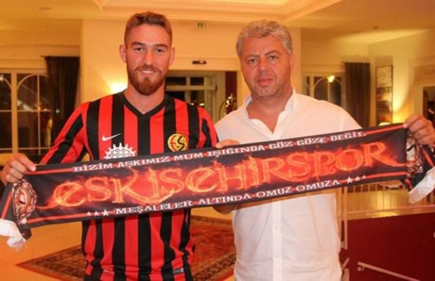 <p>Ömer Şişmanoğlu (Beşiktaş'tan Eskieşhirspor'a kiralık)</p>

<p> </p>
