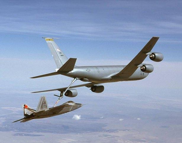 <p><strong>KC-135R</strong></p>

<p>Türk Hava Kuvvetlerinde, 7 adet KC-135R tanker uçağı görev yapıyor.</p>
