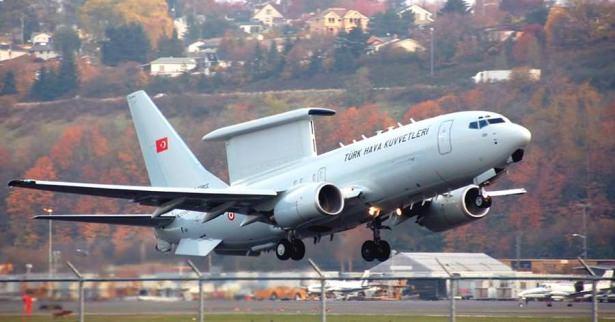 <p><strong>Boeing 737 AEW&C</strong></p>

<p>Boeing firması tarafından üretilen Boeing 737 AEW&C uçağı, elektronik taramalı, dost-düşman ayrımı yapabilen radar içeren havadan ihbar ve kontrol uçağından, Barış Kartalı projesi kapsamında 3 adet envantere girdi.</p>
