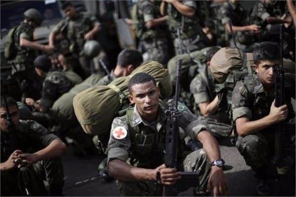 <p><strong>14. Brezilya</strong></p>

<p>Her an askere çağrılabilecek insan sayısı: 106,784,621</p>

<p>Tank Sayısı: 489</p>

<p>Savaş Uçağı: 748</p>

<p>Bütçe: 33 milyar 142 milyon dolar</p>

