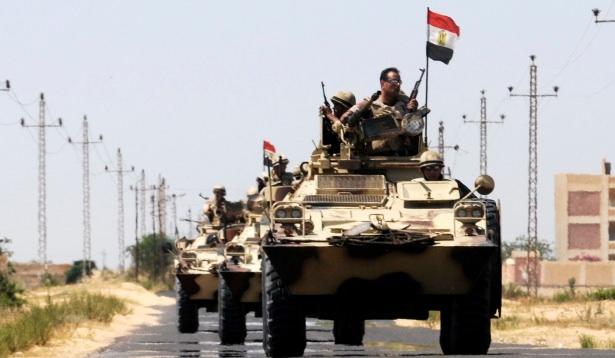 <p><strong>13. Mısır</strong></p>

<p>Her an askere çağrılabilecek insan sayısı: 41,157,220</p>

<p>Tank Sayısı: 4767</p>

<p>Savaş Uçağı: 1100</p>

<p>Bütçe: 4 milyar 400 milyon dolar</p>
