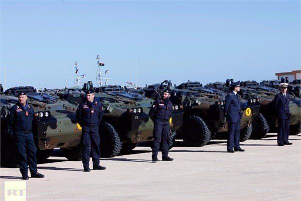 <p><strong>12. İtalya</strong></p>

<p>Her an askere çağrılabilecek insan sayısı: 27,869,443</p>

<p>Tank Sayısı: 600</p>

<p>Savaş Uçağı: 795</p>

<p>Bütçe: 34 milyar dolar</p>
