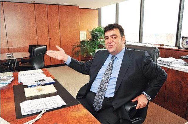<p><strong>ERHAN KURDOĞLU</strong><br />
Serveti: 500 milyon dolar<br />
Servet kaynağı: Ata Holding<br />
Doğum Yeri: Samsun</p>