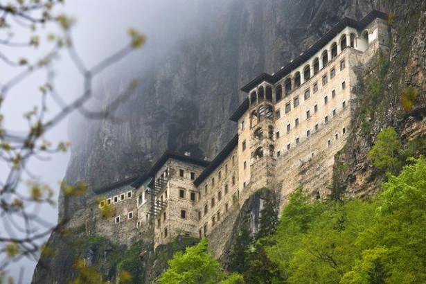 <p>İl: Trabzon<br />
İlçe: Ortahisar<br />
Nüfus: 314.246</p>

<p> </p>
