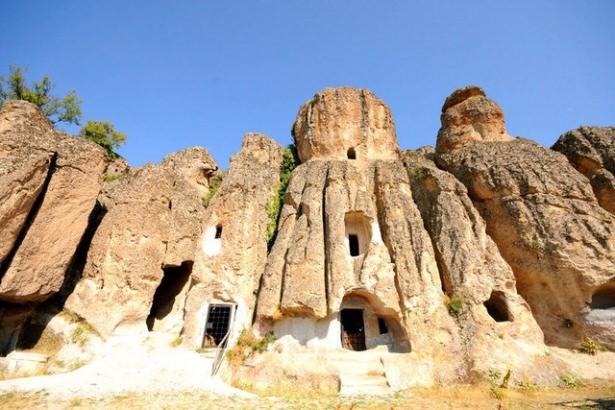 <p>İl: Konya<br />
İlçe: Selçuklu<br />
Nüfus: 584.644</p>

<p> </p>
