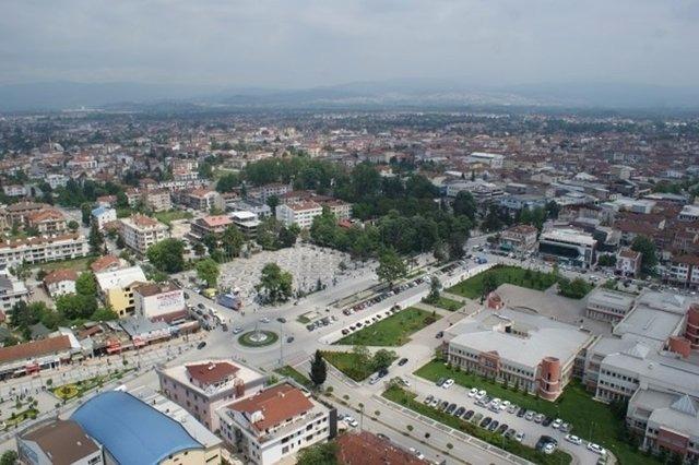 <p>İl: Düzce<br />
İlçe: Merkez<br />
Mahalle: Koçyazı<br />
Nüfusu: 9717</p>

<p> </p>
