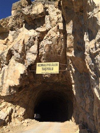 <p>Artık bu yol ulaşımdan çok turizm amaçlı kullanılıyor. </p>
<p> </p>