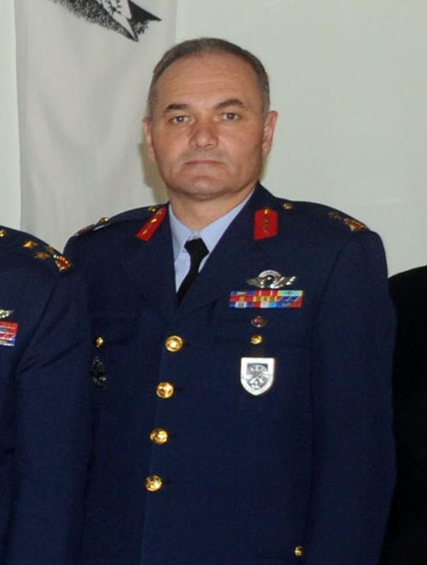 <p>Hava Savunma Kurmay Başkan Hava PilotTuğgeneral Ahmet Biçer</p>
