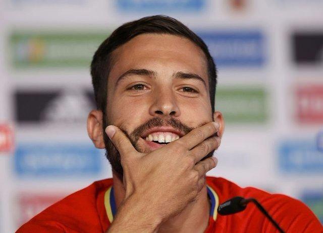 <p>JORDI ALBA<br />
<br />
150 MİLYON EURO</p>
