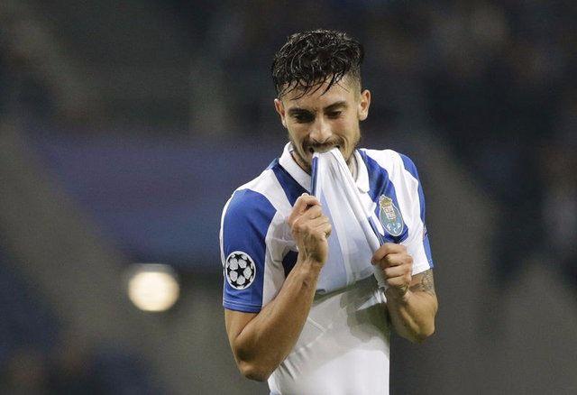 <p>ALEX TELLES<br />
<br />
40 MİLYON EURO</p>