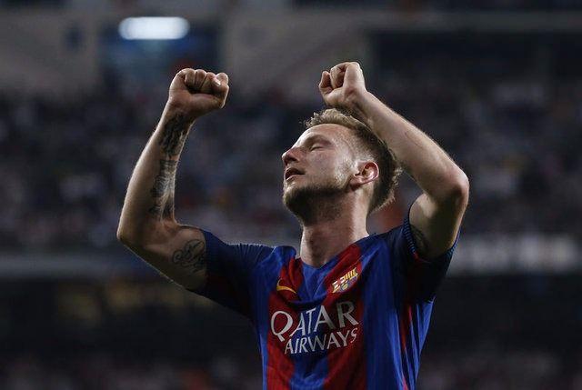 <p>IVAN RAKITIC<br />
<br />
125 MİLYON EURO</p>
