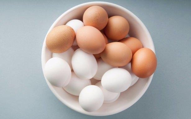 <p>Ya yumurtaların oda sıcaklığında “salmonella” riski taşıdığını? Liste et, balık, mantar, konserve derken uzayıp gidiyor.</p>
