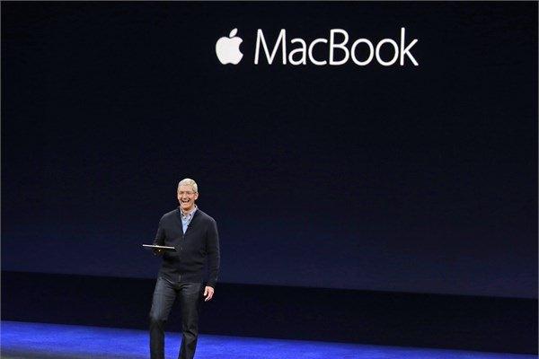 <p>iPhone için 900'ün üzerinde sağlık odaklı iOS uygulaması bulunduğunun altını çizen Cook, Apple'ın bugüne kadar 700 milyonun üzerinde iPhone sattığını belirtti.</p>

<p> </p>
