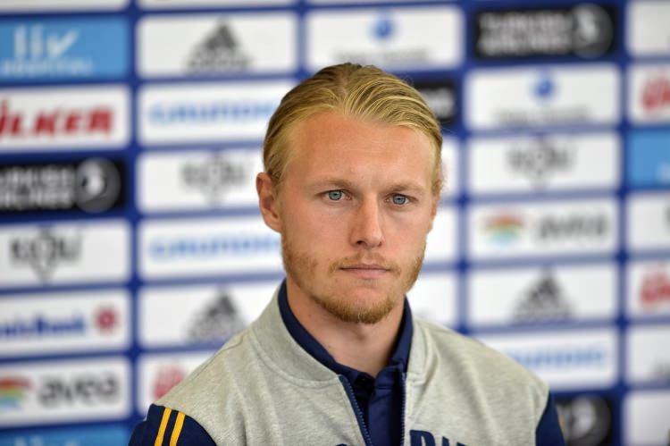 <p>SİMON KJAER - KAYA ALP </p>
<p>Fenerbahçe'ye geldiği günden bu yana defansın bel kemiği olan Kjaer tam bir görev adamı...</p>