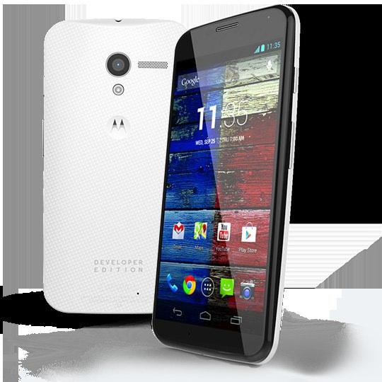 <p>Motorola Moto X</p>

<p>Google ve Motorola'nın ortak çalışmalarıyla üretilen Moto X, SoC X8'e,<br />
yani çift çekirdekli işlemciye, 1GB RAM'e ve 16GB dahili depolama<br />
alanına sahip. 4.7 inçlik ekranı HD çözünürlük sunan cebin fiyatı, orta<br />
düzey özelliklerine rağmen üst cepler seviyesinde. Moto X, ABD'de,<br />
Kanada'da ve Latin Amerika'da Galaxy S4 ile aynı fiyata satışa<br />
sunuluyor.</p>
