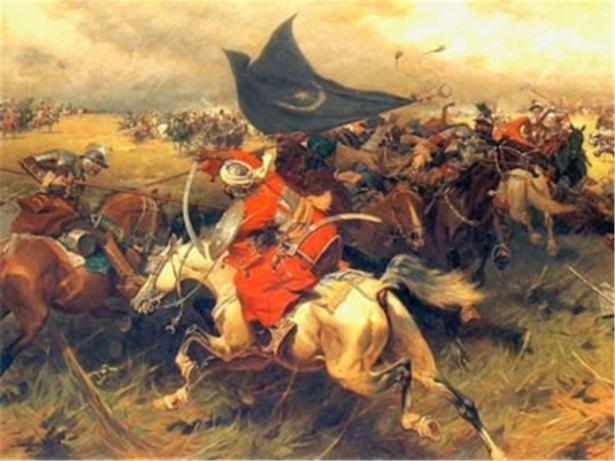<p>Herkes, bilhassa elçi, yarışma gününü iple çekti. Cuma namazından sonra saraya ilk gelen de o oldu. Sinsi tebessümü dudaklarında gene yapışıktı. Herkes yerini aldıktan sonra padişah da teşrif etti ve murassa tahtına oturdu.</p>
