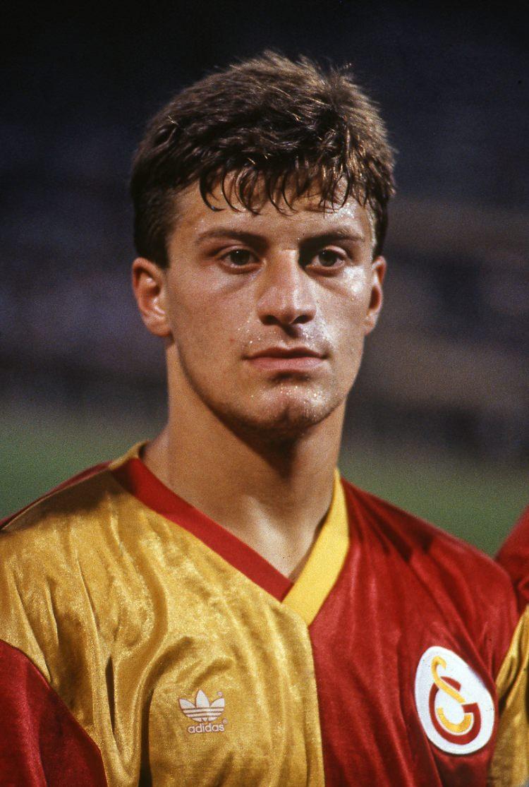 <p>Galatasaray Futbol Takımı. Tugay Kerimoğlu. 1989</p>
