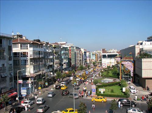 <p>4. Yüzde 4,4 Bakırköy</p>