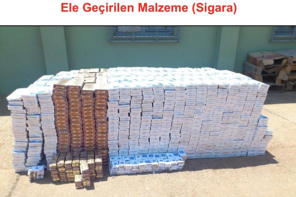 <p>Buna göre, Türkiye'nin 911 kilometre uzunluğundaki Suriye sınırının 90 kilometresini Asi ve Dicle nehirleri, 657 kilometresini mayınlı saha oluşturuyor. 380 kilometrelik bölümünden demiryolu geçen sınırın, 54 kilometresinde ise ormanlık alan bulunuyor.</p>
<p> </p>