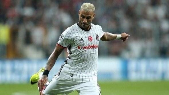 <p><strong>ONUN DRİPLİNGLERİYLE SINANACAK</strong><br />
<br />
Skor ise Quaresma ve RVP’nin yeteneklerini kullanma şansını bulmalarında saklı. Diğer iki önemli isim ise Lens ve Fabri. Fenerbahçe’nin 2. yarıya önde girmesi durumunda Beşiktaş geri dönüş konusunda onun driplingleriyle de sınanacak.</p>