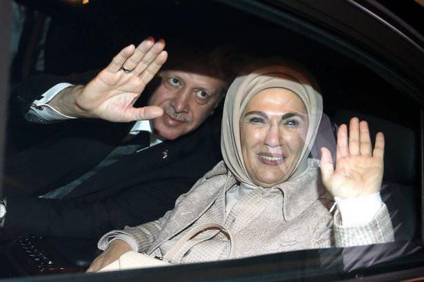 <p>Cumhurbaşkanı Erdoğan, Başbakanlık dönemindeki ekibini Çankaya Köşkü'ne taşıyor. </p>
