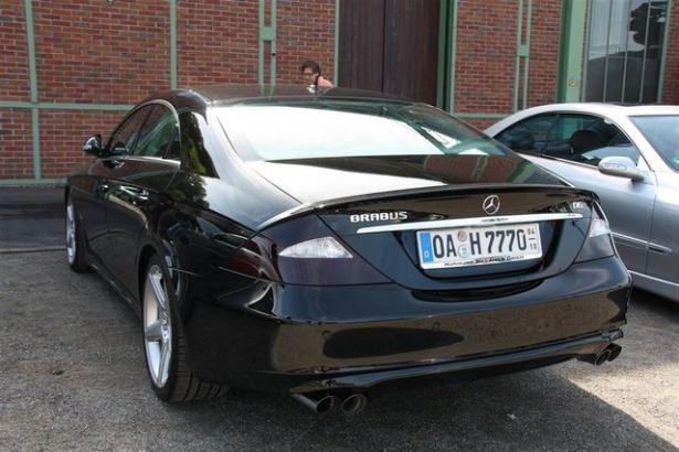 <p>Mercedes severler Almanya'nın Hattingen kentinde buluştu. Mercedes kulübü tarafından her sene düzenlenen etkinlik kapsamında Mercedes klasikleri ve son model Mercedes'ler bir araya geldi. İşte o otomobiller....</p>
<p> </p>