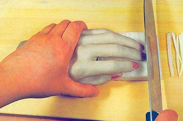 <p>Parmak kesmeyi engelleyici el </p>

<p> </p>
