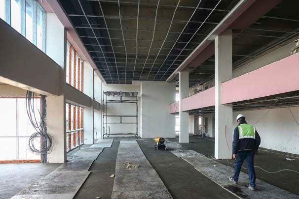 <p>Salonun Bakanlığa teslim edilmesinin ardından, yargılamaların  yapılacağı bölümde teknik cihazların kurulumuna başlanacak. </p>
