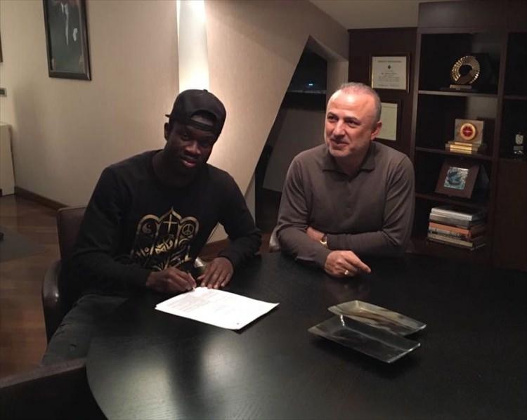 <p><strong>Çaykur Rizespor</strong></p>
<p><strong>Gelenler: </strong>Osagie Bright Edomwonyi (Strum Graz), Süleyman Koç, Emmanuel Nosakhare Igiebor (Maccabi Tel Aviv)</p>