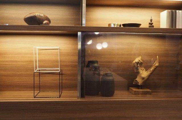 <p>Muhtemelen g&ouml;remiyorsunuz ama bu fotoğrafta, aslında b&uuml;y&uuml;k ekran bir televizyon var. İşte Panasonic'in g&ouml;r&uuml;nmeyen televizyonu...</p>

<p>&nbsp;</p>
