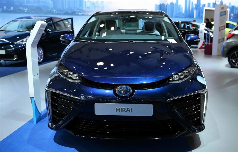 <p>Toyota Mirai</p>
