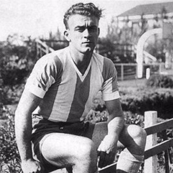 <p>Forvet / Alfredo Stéfano Di Stéfano Laulhé LATE / Arjantin</p>

