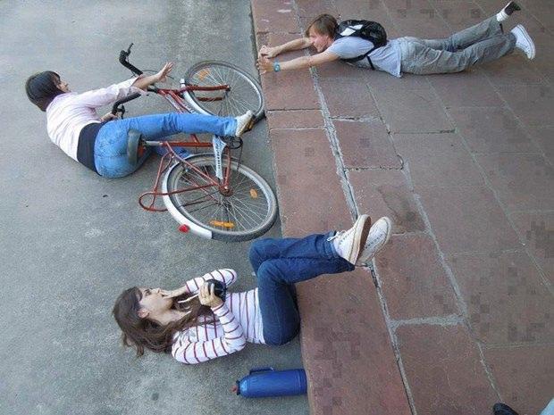 <p>Üstelik diğer tekniklerin en azından profesyonel gözler tarafından anlaşılması mümkünken perspektifin fark edilmesi çok güç... </p>