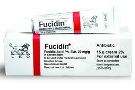 <p>10- Fucidin Krem: Yanık tedavisinin yanı sıra, çıban, sivilce lekelerinde de etkili sonuç veren Fucidin krem, içerdiği antibiyotik ile, enfeksiyon tedavisinde de kullanılabilir. </p>
