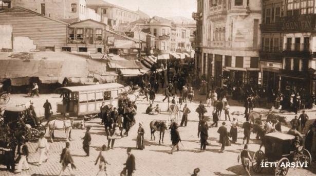 <p>1890 - Eminönü atlı tranvay</p>
<p> </p>
