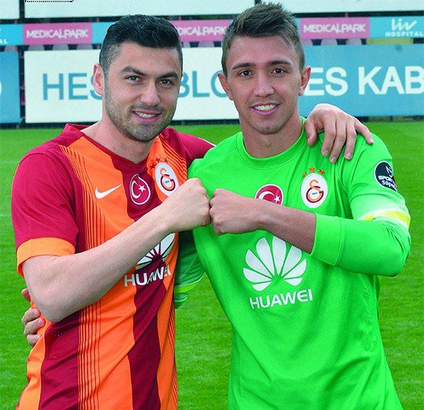 <p>EN İYİ GOLCÜ</p>
<p><strong>En iyi golcü benim için her zaman Burak Yılmaz'dır.</strong></p>