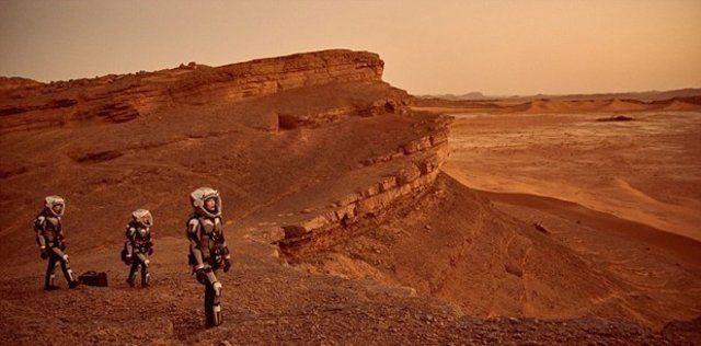 <p>Gezegenimizden 205 milyon kilometre uzaklıkta bulunan Mars, Neil Armstrong'un Ay'a adımını atmasından sonra yeni hedef olarak belirlenmişti.</p>

<p> </p>

<p> </p>
