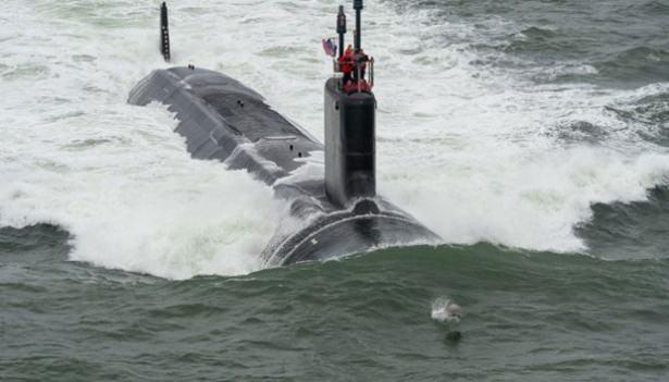 <p>Tarihteki en öldürücü silahlara sahip olan John Warner denizaltısı 2 milyar dolara mal oldu. USS John Warner denizaltısını "öldürücü" yapan ise bünyesinde barındırdığı üst düzey teknoloji.</p>
