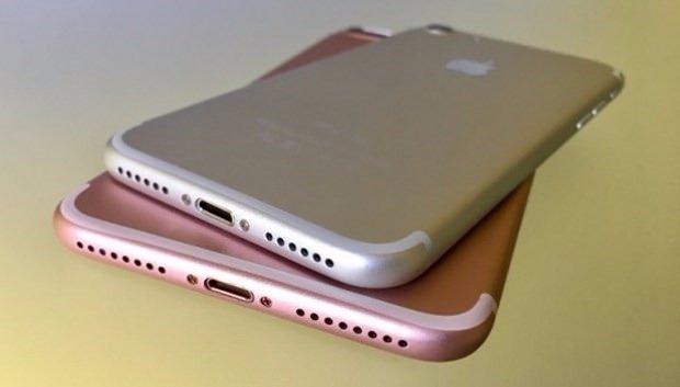 <p>Finlandiya: 32 GB iPhone 7 779 euro (2594 TL)</p>
<p> </p>