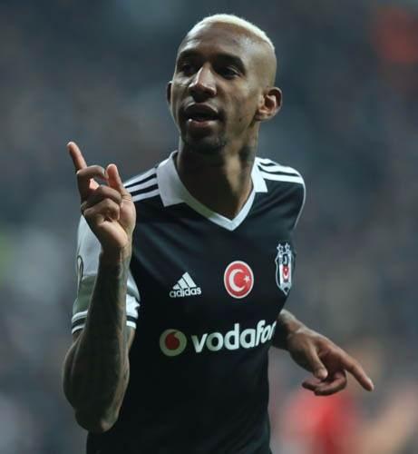 <p>Bu arada, L'Equipe gazetesi maç puanlandırmasında en yüksek notu Anderson Talisca'ya verdi ve Beşiktaş'ın en iyisi olarak belirledi.<br />
Öte yandan, Brezilya ve Portekiz basını da Talisca'ya dikkat kesildi.</p>
