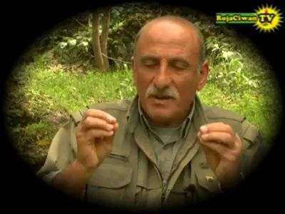 Duran Kalkan: Meşru savunma komitesi başkanı. Gare ve Zap kamplarında bulunur, 8 koruma ile gezer korumalar HPG'lidir.