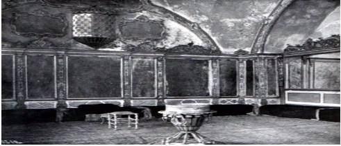 <p>622 yıllık köklü bir maziye<br />
sahip Koca Osmanlı İmparatorluğunun en büyük sarayı olan Topkapı Sarayı’nın 1930’lu yılların sonunki pek çoğunuzun ilk defa göreceği hazin ve hüzün dolu görüntüleriyle<br />
İmparatorluğun 400 sene dünyayı idare ettiği tarihi Topkapı Sarayı’nın can yakan vaziyeti…</p>
