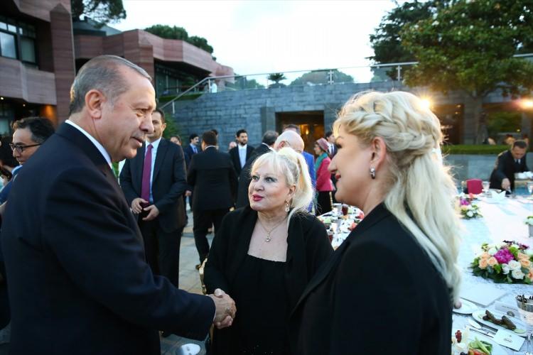 <p>Muazzez Abacı- Muazzez Ersoy</p>