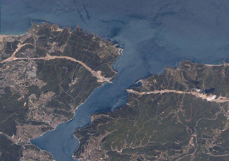 <p>İşte Yavuz Sultan Selim Köprüsü'nün uydu görüntüleri.</p>