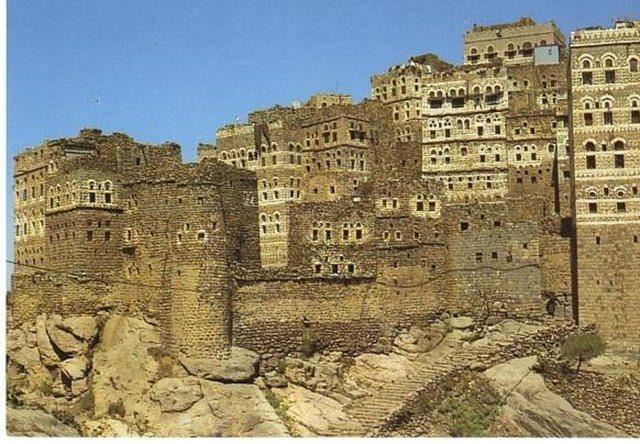 <p>Karasal Alan km²<br />
Yemen<br />
527.968</p>