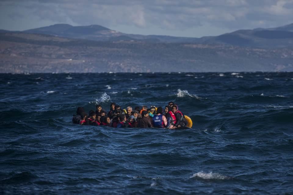 <p>Santi Palacios, ''Avrupa’ya Ulaşmak için riske atılan hayatlar'' başlıklı fotoğraflarıyla ''seri haber" kategorisinde birincilik ödülüne layık görüldü.</p>
