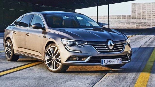 <p><strong>RENAULT TALISMAN </strong><br />
Talisman, konforu ve yüksek tavanıyla yeni sezonda Latitude'un yerini almaya hazırlanıyor.</p>
