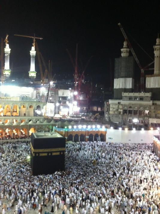 Projede; Misfalah ve Ecyad tarafından Harem'in genişletilmesi, Kabe'de tavaf alanının genişletilmesi ve Mescid-i Haram'ın meydanları etrafında 63 otel kulesinin inşa edilmesi &ouml;ng&ouml;r&uuml;l&uuml;yor.